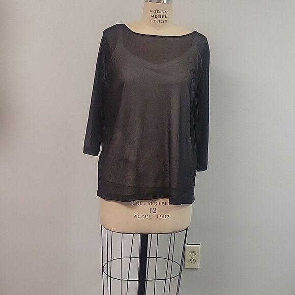 ELISABETH by Liz Claiborne sheer top over white tank. Size 1 - Picture 1 of 5